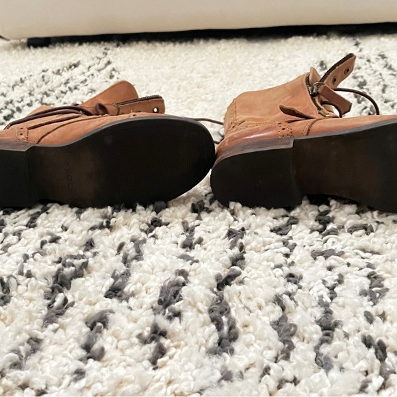 Genuine leather zipper and tie up combat style boot - Picture 3 of 4